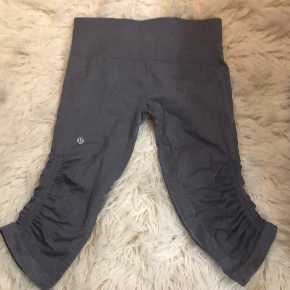 Lululemon high waisted crops